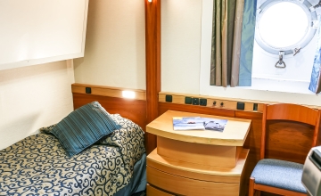 Twin Porthole Upper/Lower